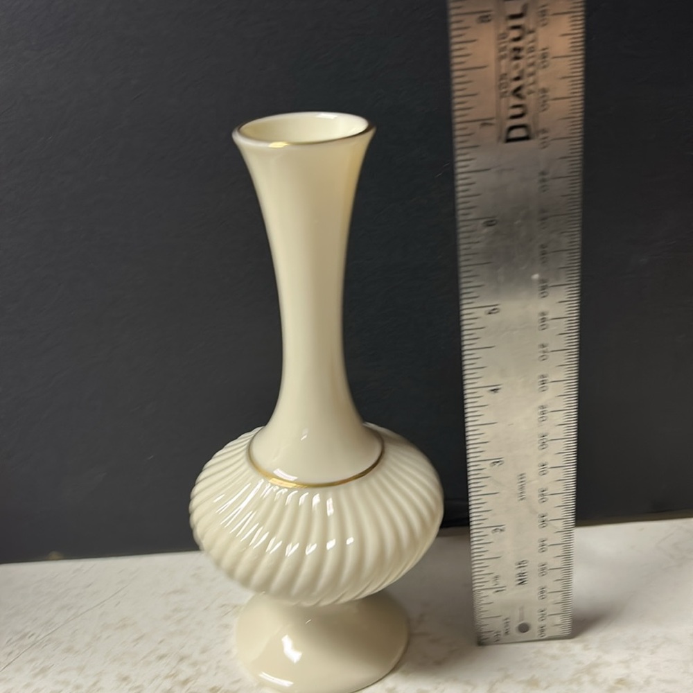 Lennox vases. - Picture 13 of 13